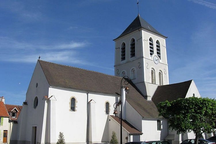 Démoussage de la toiture et de la façade de l’église